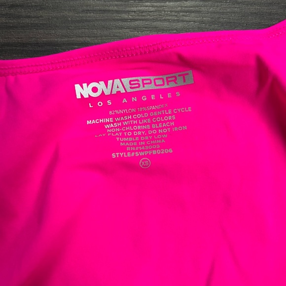 Hot pink workout set - Picture 6 of 6